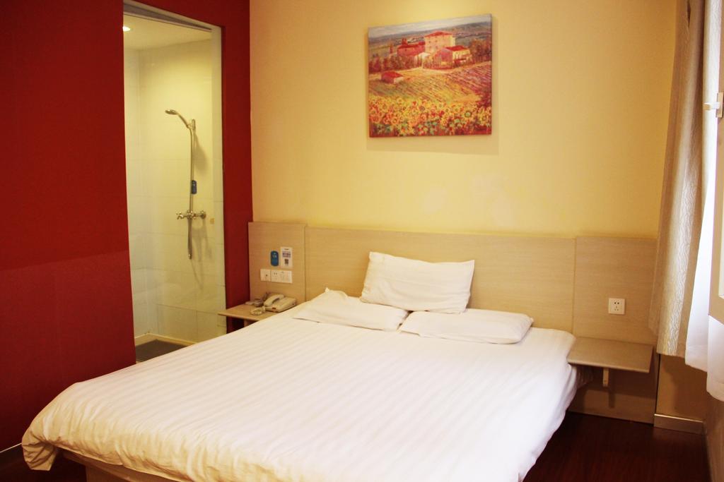 ناننينغ Gold Mine Express Hotel الغرفة الصورة